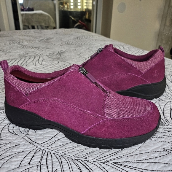 EUC LANDS END Sneaker Zip Up Sneaker Women Sz 10D Purple - Picture 1 of 13